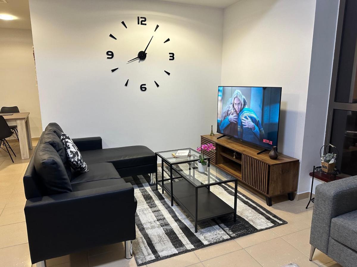 Moonlight Hostel Jbr - 2Min Walk To Jbr Beach - Gym - 2Min Metro Station - Poll Dubai Esterno foto