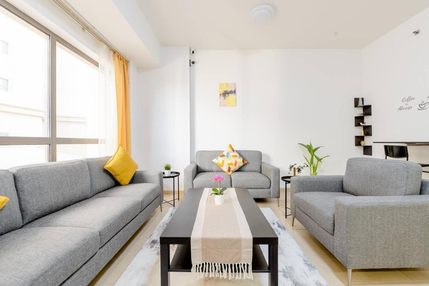 Moonlight Hostel Jbr - 2Min Walk To Jbr Beach - Gym - 2Min Metro Station - Poll Dubai Esterno foto