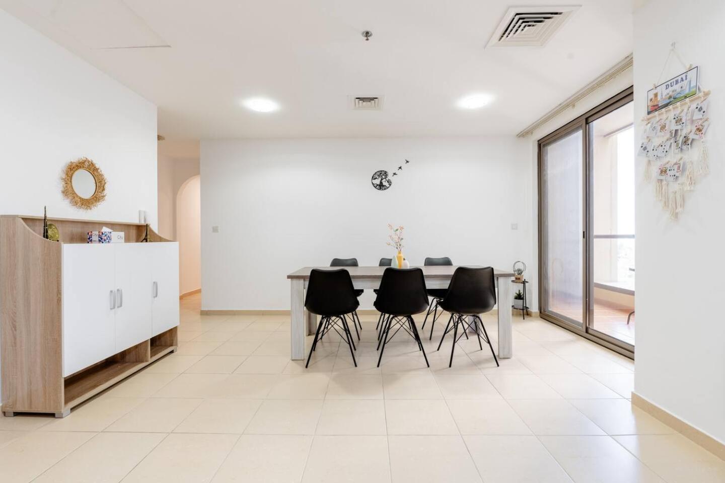 Moonlight Hostel Jbr - 2Min Walk To Jbr Beach - Gym - 2Min Metro Station - Poll Dubai Esterno foto