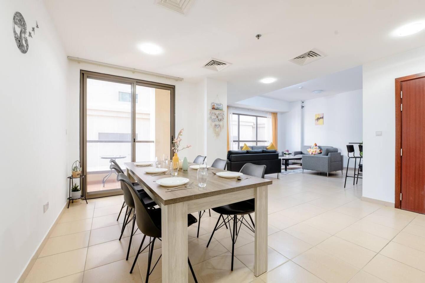 Moonlight Hostel Jbr - 2Min Walk To Jbr Beach - Gym - 2Min Metro Station - Poll Dubai Esterno foto