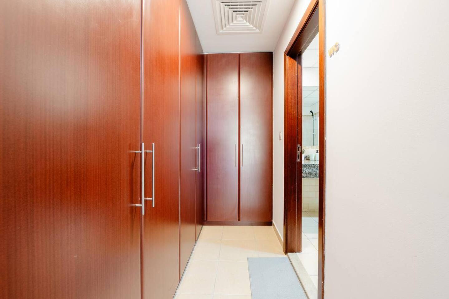 Moonlight Hostel Jbr - 2Min Walk To Jbr Beach - Gym - 2Min Metro Station - Poll Dubai Esterno foto