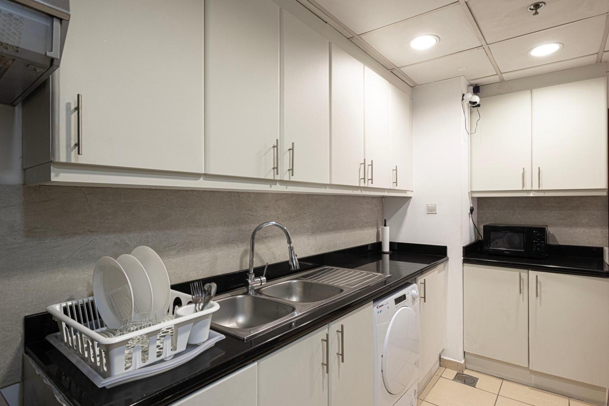 Moonlight Hostel Jbr - 2Min Walk To Jbr Beach - Gym - 2Min Metro Station - Poll Dubai Esterno foto