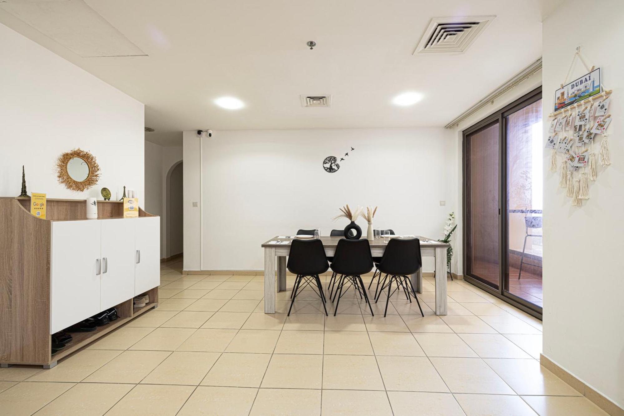 Moonlight Hostel Jbr - 2Min Walk To Jbr Beach - Gym - 2Min Metro Station - Poll Dubai Esterno foto